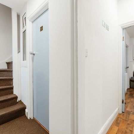 Upton Park Bedrooms 25 Min To Central London Exterior photo
