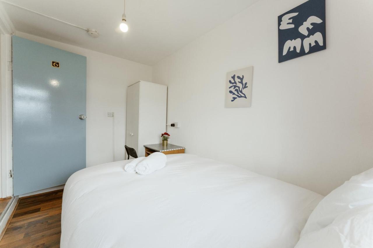 Upton Park Bedrooms 25 Min To Central London Exterior photo