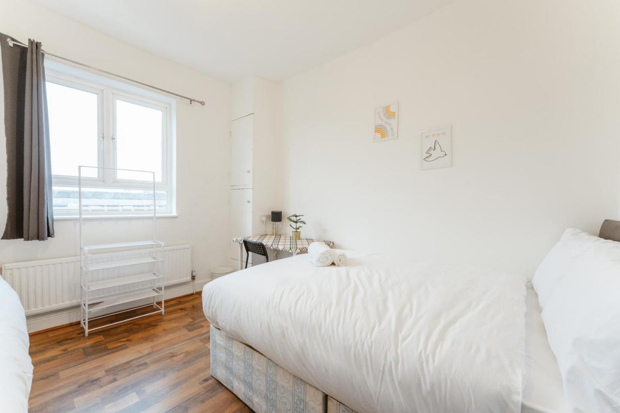 Upton Park Bedrooms 25 Min To Central London Exterior photo
