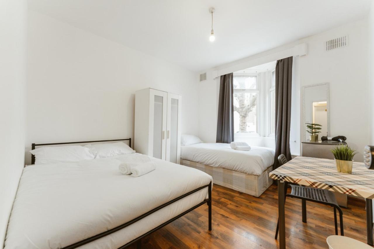 Upton Park Bedrooms 25 Min To Central London Exterior photo